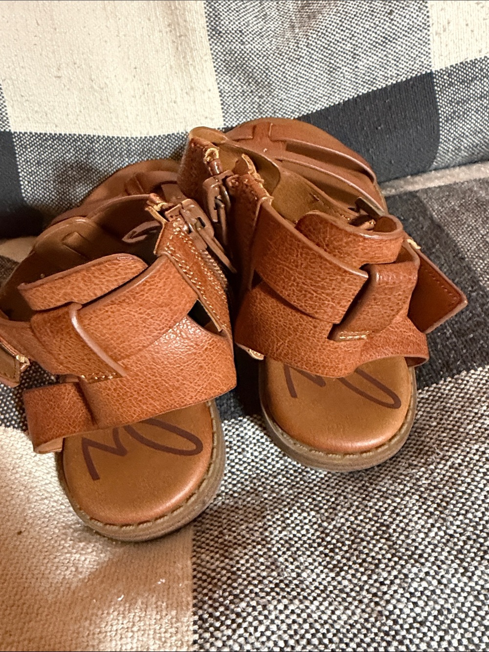 Zodiac Brown Leather Gladiator Sandals - Picture 5 of 6